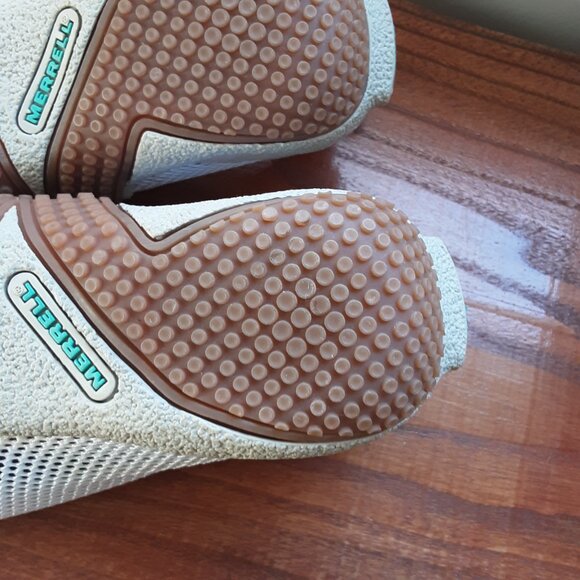 Merrell White and Tan Mesh Athletic Shoes - Picture 13 of 14